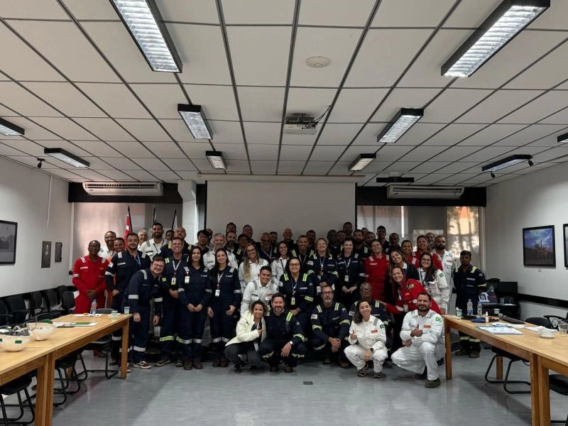 Stock image: leadership discussion